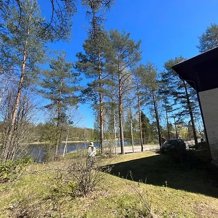Lakeside House In Feriehus *