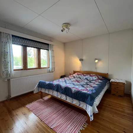 Lakeside House In Feriehus