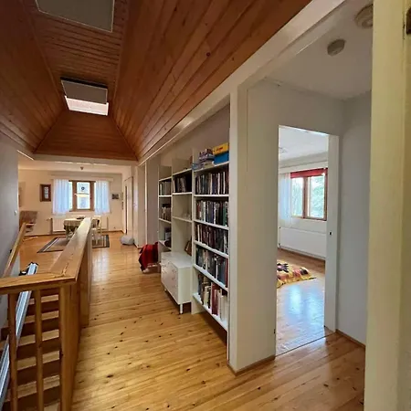 Vakantiehuis Lakeside House In *