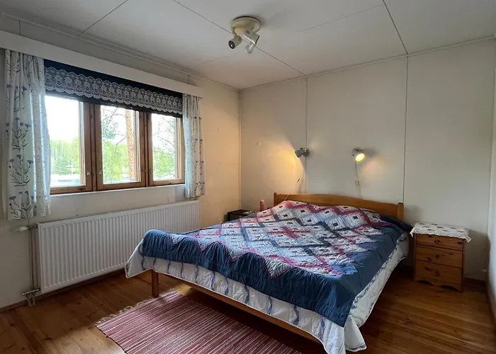 Lakeside House In 度假居